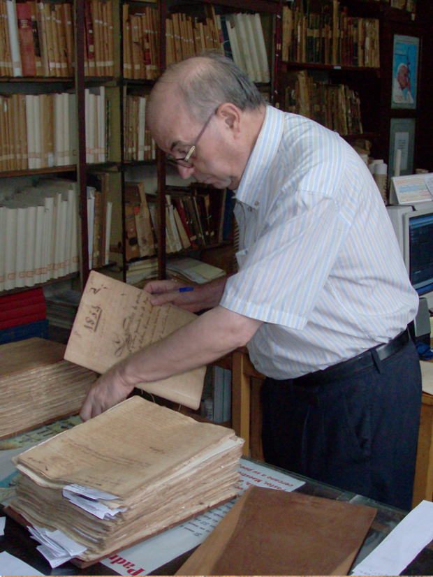 Bermejo effectuant une recherche en 2010